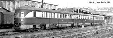 057-51011120 - TT SVT 137 852 Bauart  “Köln“, DR, Ep.III, mit 3. Spitzenlicht, 3teilig